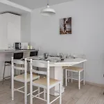 Cozy Terrace With Pool By Costarentals - Ref 206 דירה