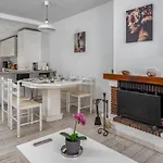 Cozy Terrace With Pool By Costarentals - Ref 206 דירה *