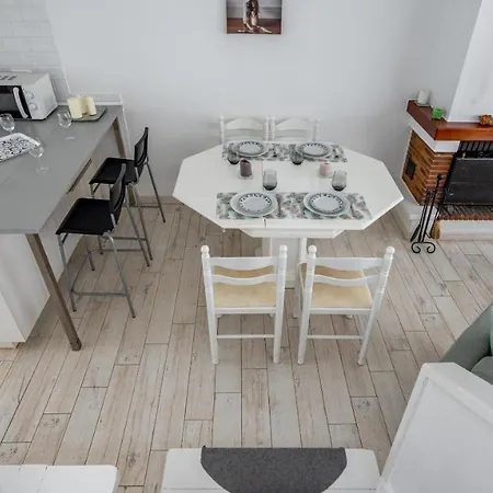 Cozy Terrace With Pool By Costarentals - Ref 206 *