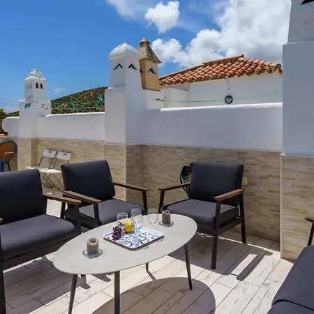 Cozy Terrace With Pool In By Costarentals - Ref 206 Appartement