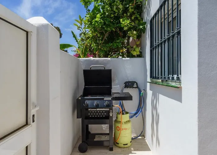 Cozy Terrace With Pool By Costarentals - Ref 206 *