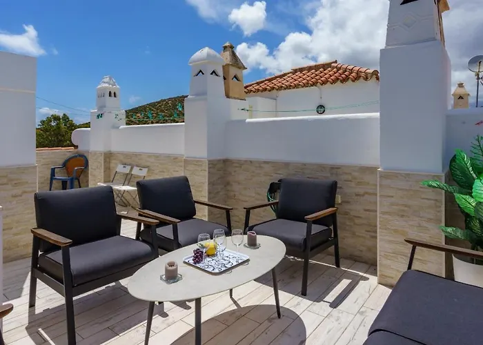 Cozy Terrace With Pool By Costarentals - Ref 206 Appartement