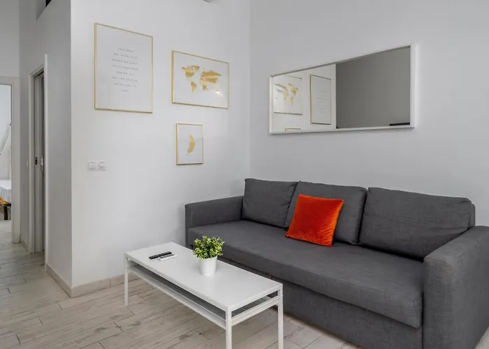 Cozy Terrace With Pool By Costarentals - Ref 206 *