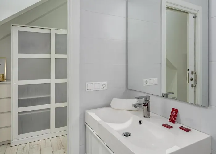 Apartment Cozy Terrace With Pool By Costarentals - Ref 206 Fuengirola